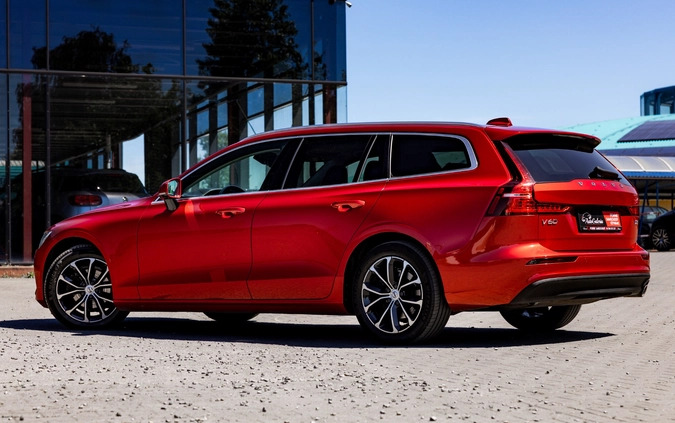 Volvo V60 cena 85900 przebieg: 156072, rok produkcji 2018 z Zbąszynek małe 781
